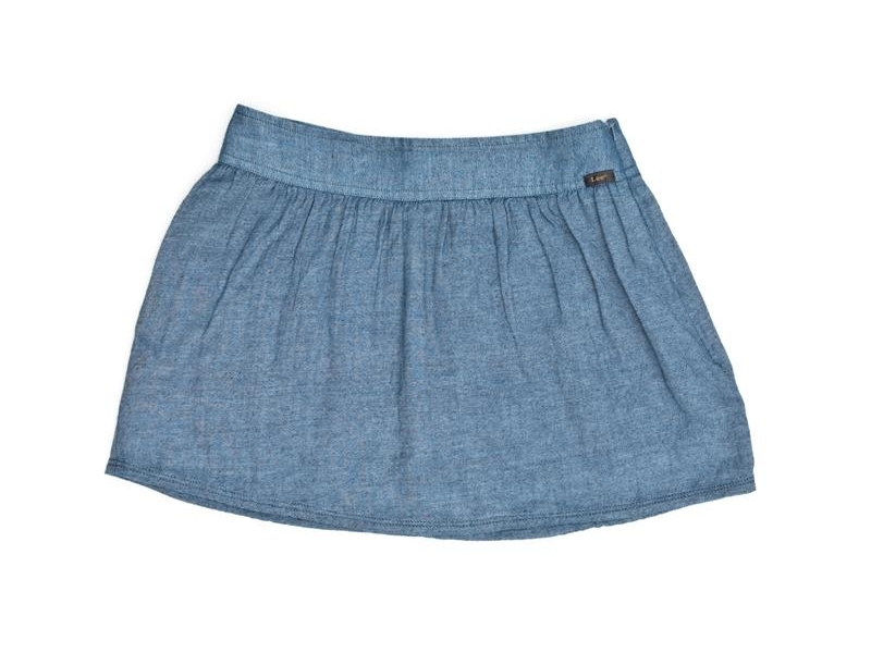 Lee Parlayan Jeanleri le Yaz Karlyor