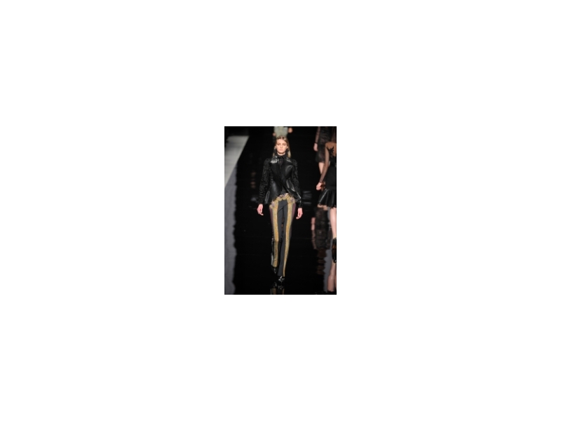 ETRO - 3