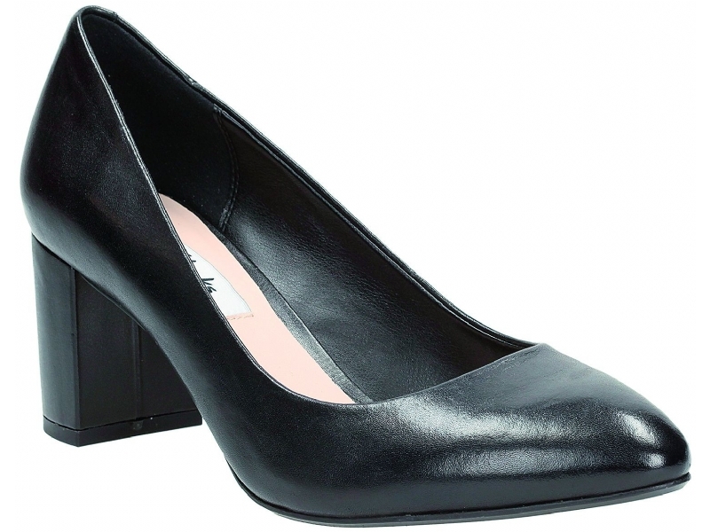 Clarks - 18