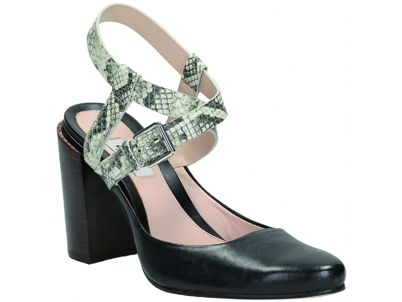 Clarks - 22