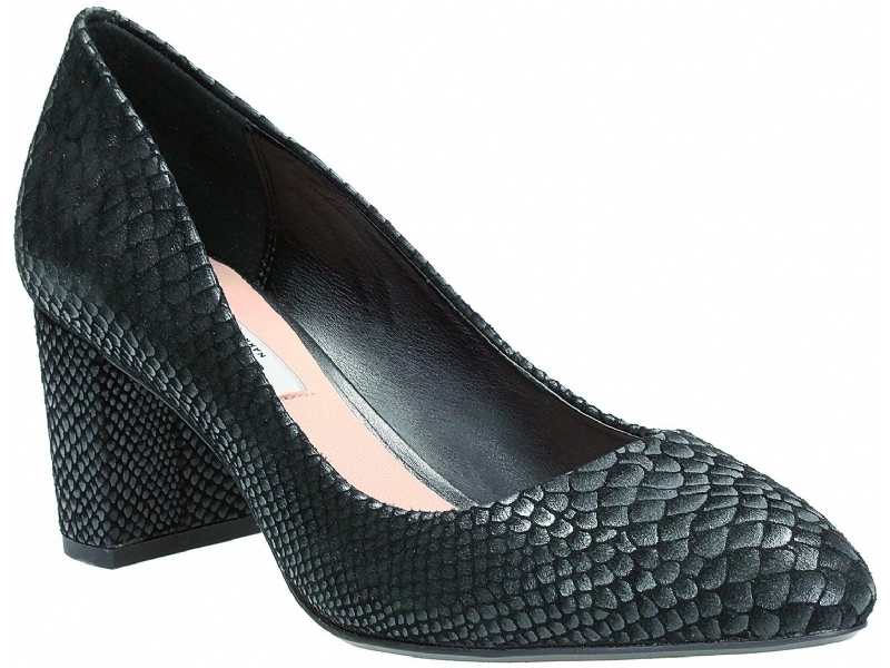 Clarks - 19
