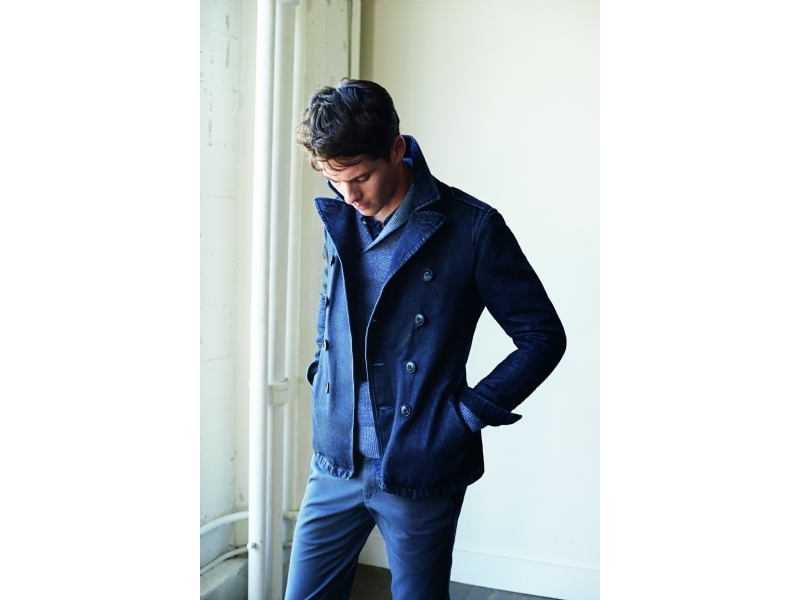 Banana Republic - 1