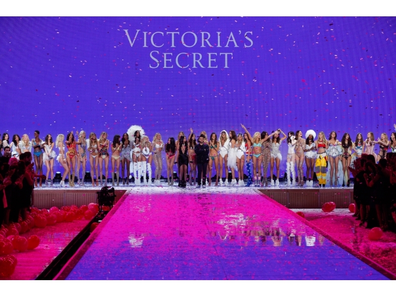 Victorias Secret Fashion Show - 67