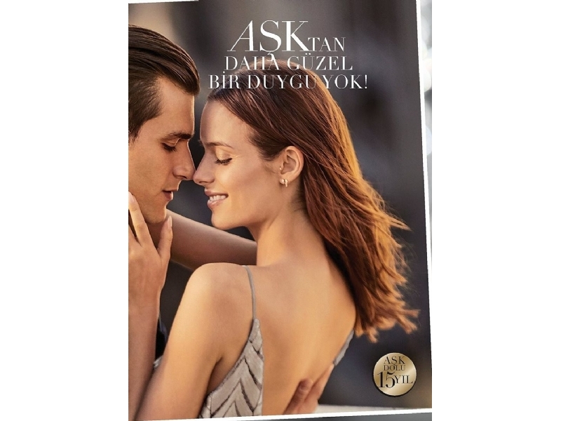 Avon 8. Katalog 2019 - 223