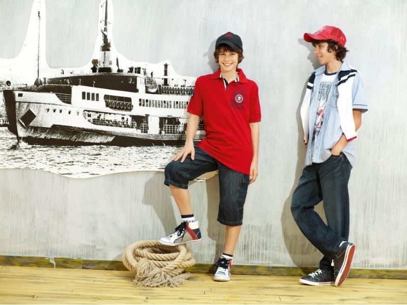 LC Waikiki, 2012 lkbahar Gen Kz ve Erkek Koleksiyonu