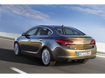 Opel Yeni Astra Sedan - 1