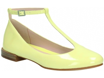 Clarks - 17