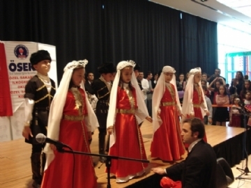 Ada Alveri Merkezi Folklor Gsterisi