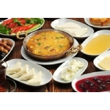 Sarıyer İskele Balık‘da Boğaz‘a Karşı Sınırsız Çay Eşliğinde Zengin Serpme Kahvaltı Menüsü 40 TL Yerine 24,90 TL!