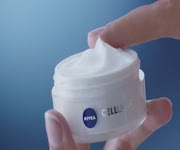 Nivea Cellular Cilt Genletirme Serisi